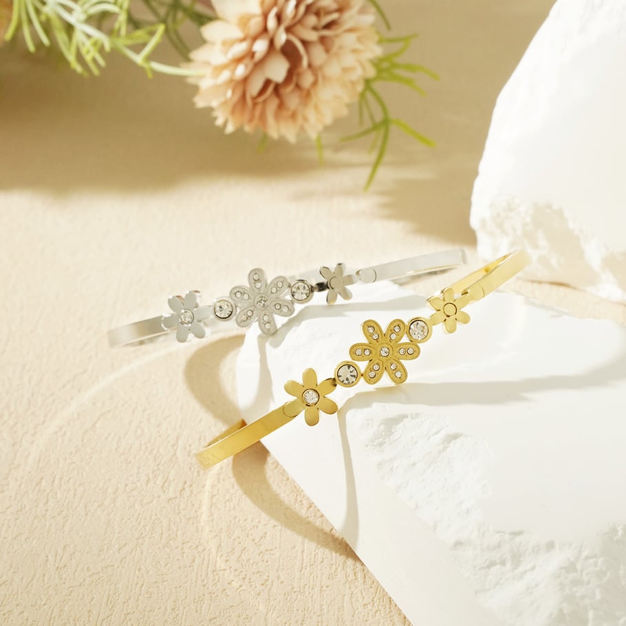 Radiant Flower Stainless Steel Gold Color Women's Bangle